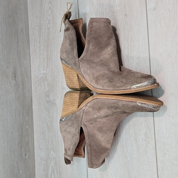 Jeffrey Campbell Women Cutout Side Heels Suede Moto Hobo boots shoes sz 8 - Picture 12 of 15